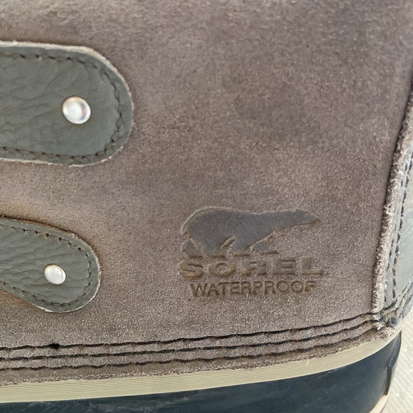 Sorel weatherproof boots - Picture 5 of 7